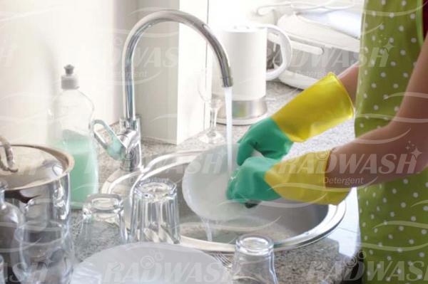 بررسی قدرت پاک کنندگی مایع ظرفشویی
